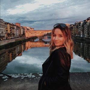 Meet your Posher, Natalie